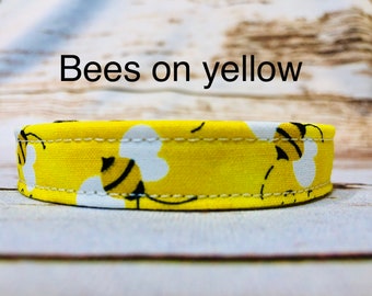 Dog Collar, bee dog collar, side release collar, adjustable collar, fabric dog collar, bumble bees, honey bee dog collar, yellow, honey bee