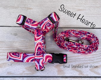 Dog harness, harness and leash, girl dog harness, dog halter, leash, step in harness, standard harness, dog harness set, pink hearts, heart