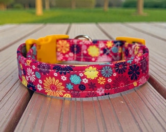 Spring Floral Handmade dog collar: Washable fabric, adjustable side release, webbing core, customizable hardware, wide dog collar
