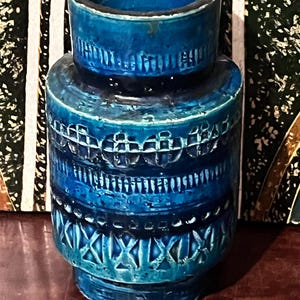 Bitossi Aldo Londi Blue Cylinder Vase, Italy, Ceramic Rimini Blu Vase By Aldo Londi For Bitossi, 1960s