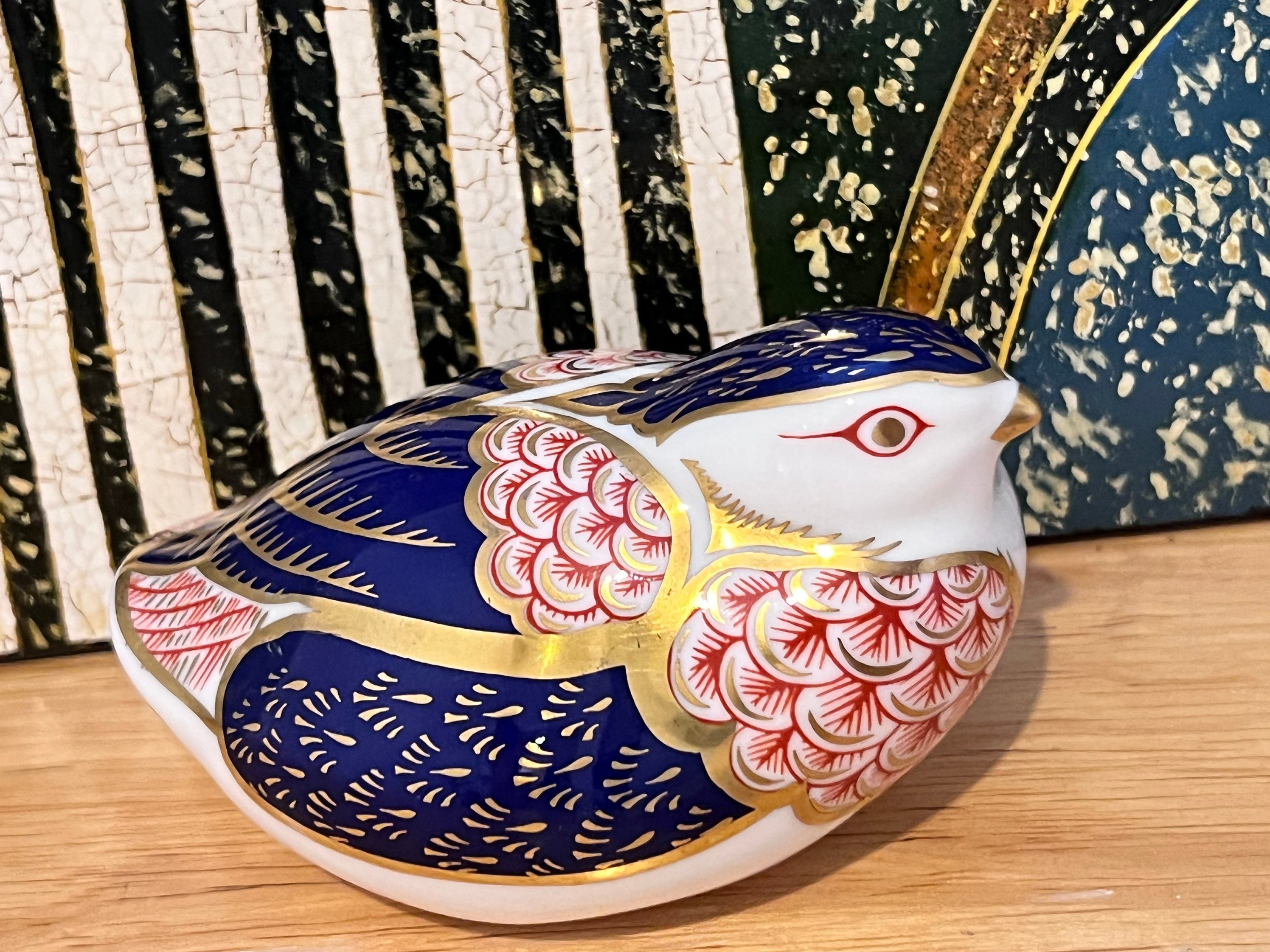 Royal Crown Derby Imari Pattern Robin Figurine, Fine Porcelain