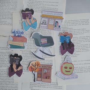Stickers livresques | Stickers vinyles faits main pour librairies, cow-girls lisantes, plans de week-end et plus