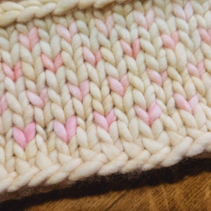 Super Chunky Pink Valentine's Day Knit Headbands Adult Medium Bild 2
