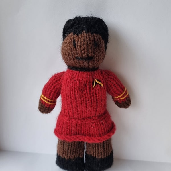 PDF knitting pattern: Uhura (Star Trek)