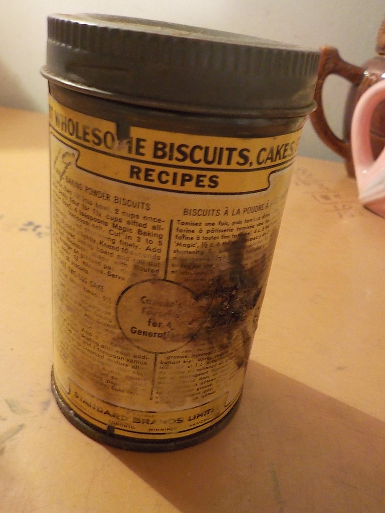 Vintage Magic Baking Powder Advertising Tin Can Full Free USA Shipping