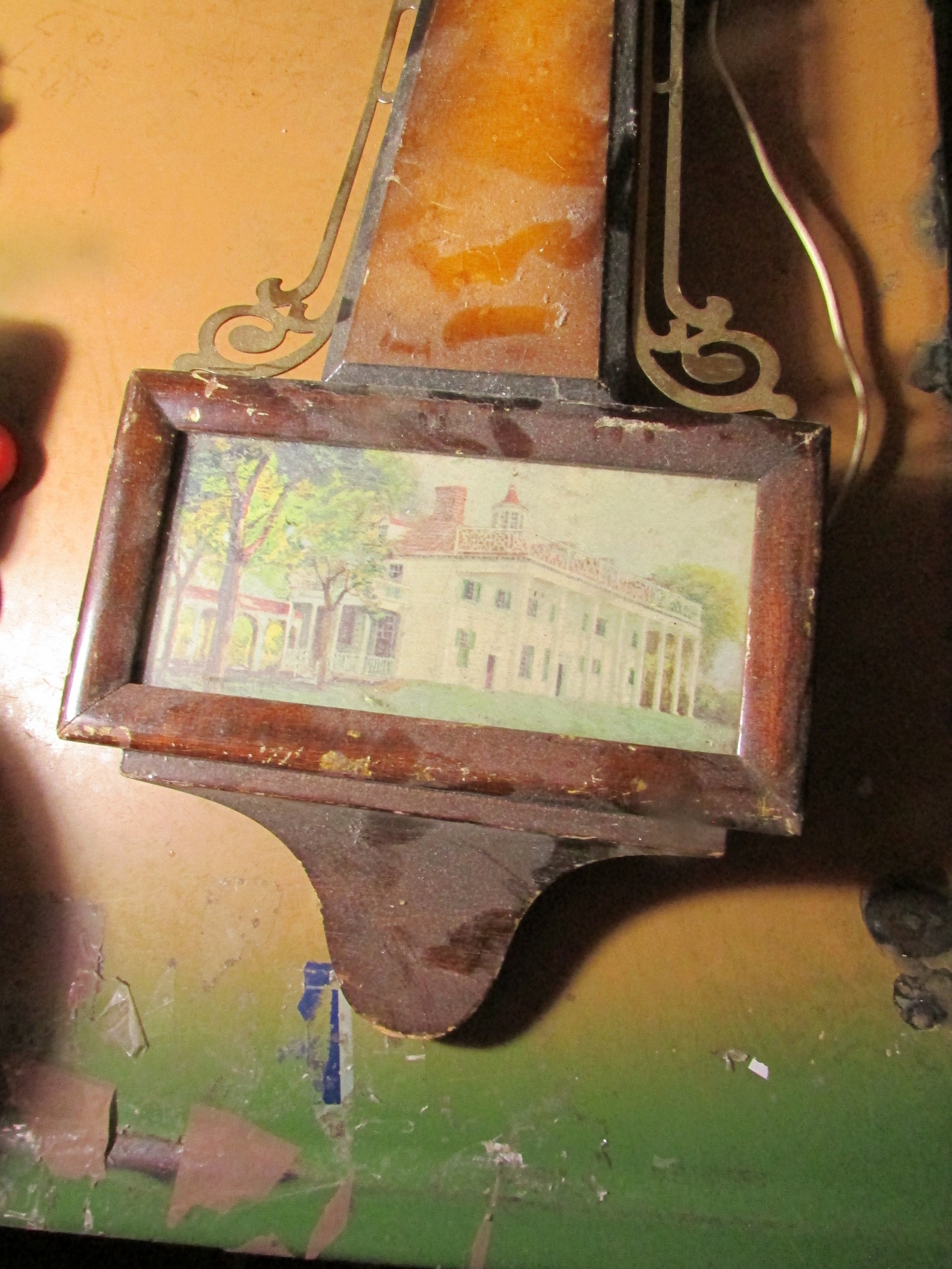 Vintage Sessions Banjo Clock Self Starting Mt Vernon Washington's Wall