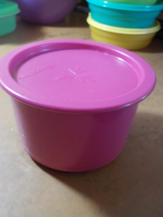 Tupperware One Touch (OT) Pink