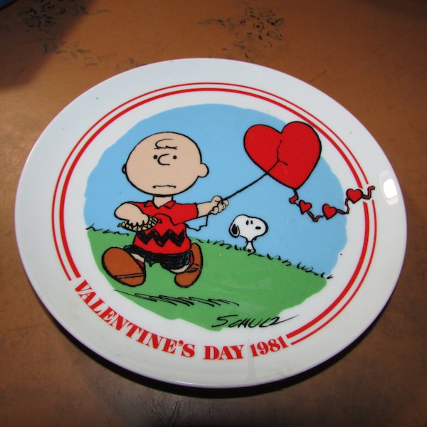 Vintage Valentine's Day 1981 Schulz The Schmid Plate Charlie Brown Kite Peanuts Fifth Edition Free USA Shipping