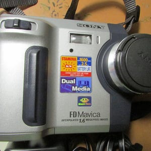 Sony FD Mavica デジタルカメラ ACアダプター付き Sony FD Mavica