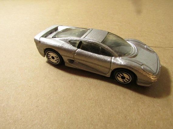 1992 Hot Wheels Jaguar XJ220 Silver #203 1/64 Free USA Shipping - Etsy