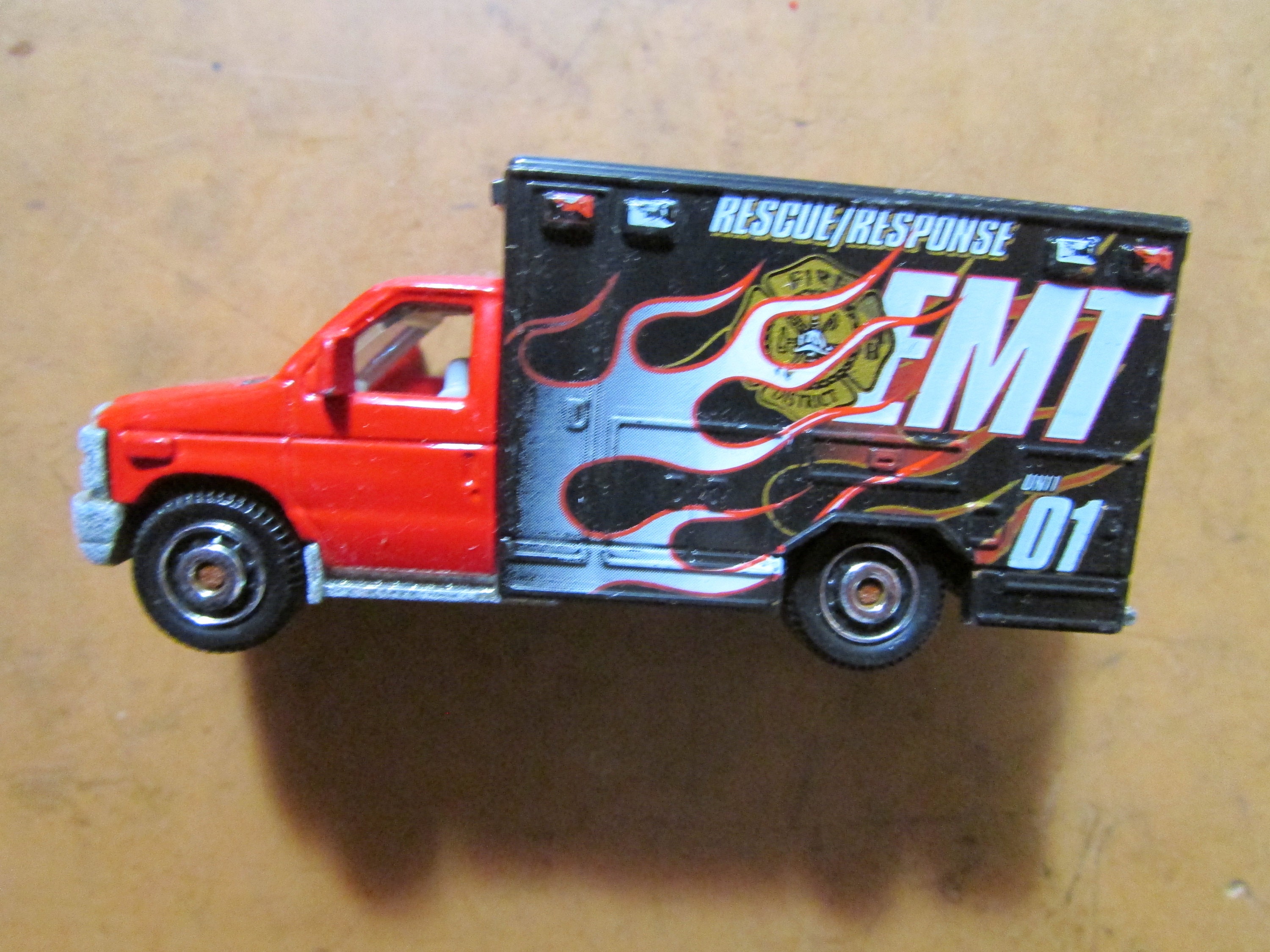 Matchbox ford e350 ambulance on sale