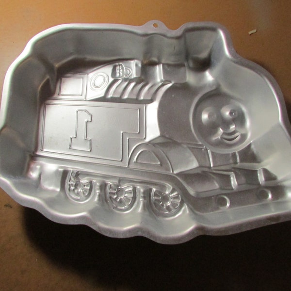 Wilton Thomas The Train 2105-1349 Cake Pan Never Used Free USA Shipping