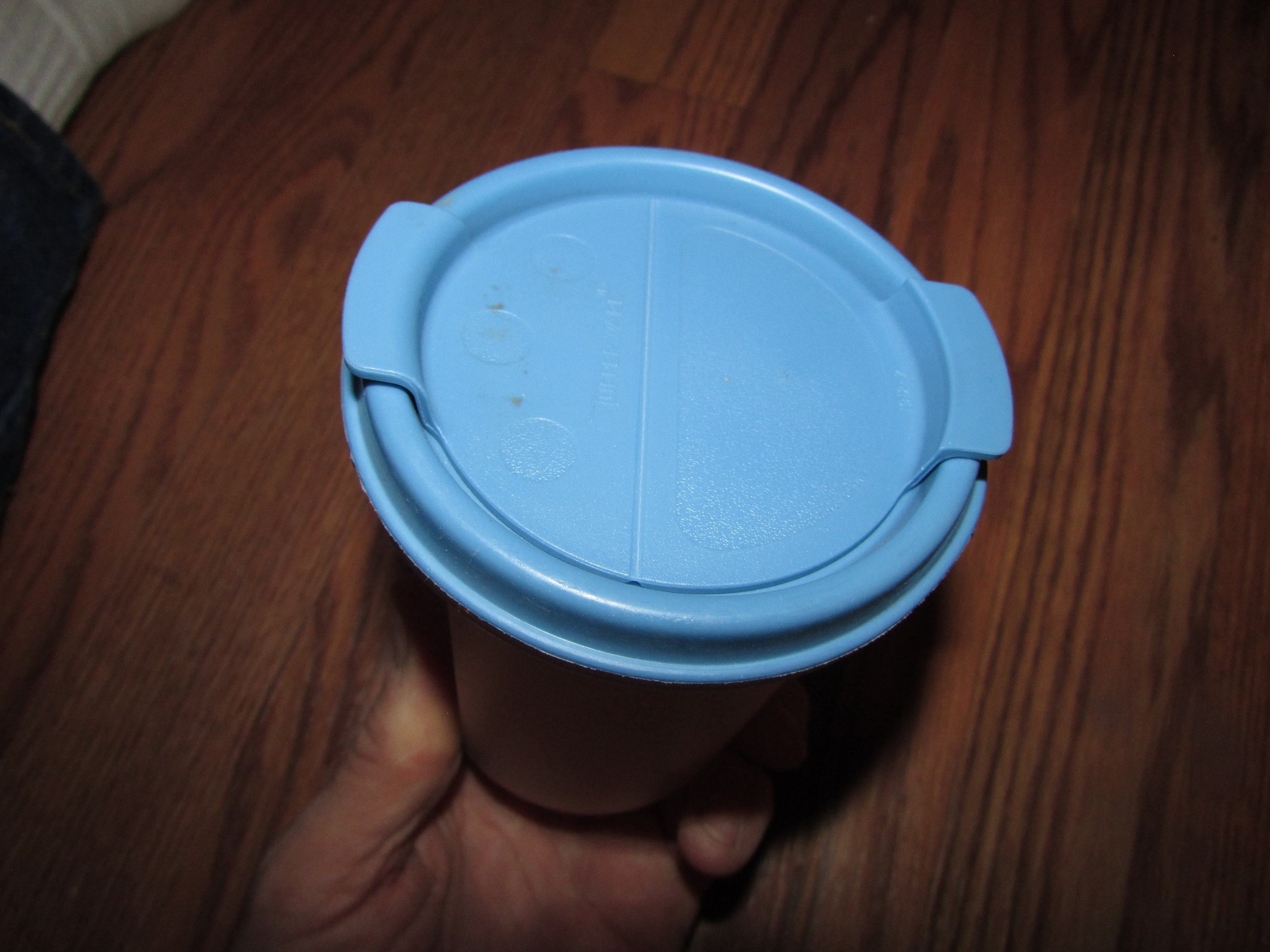 Tupperware Cereal/Salad Bowls Butterfly Tabs& Lids Blue #2415