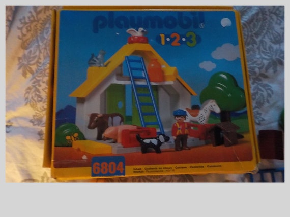 Playmobil 123 Family Farm Barn 6804 Complete in Box Free USA Shipping 