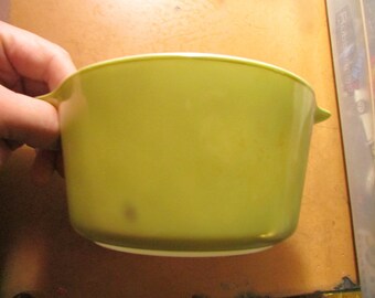 Cinderella Casserole Dish #473 Avocado Green Pyrex (LOR) Cinderella Casserole Dish #473 Avocado Green Pyrex (LOR)