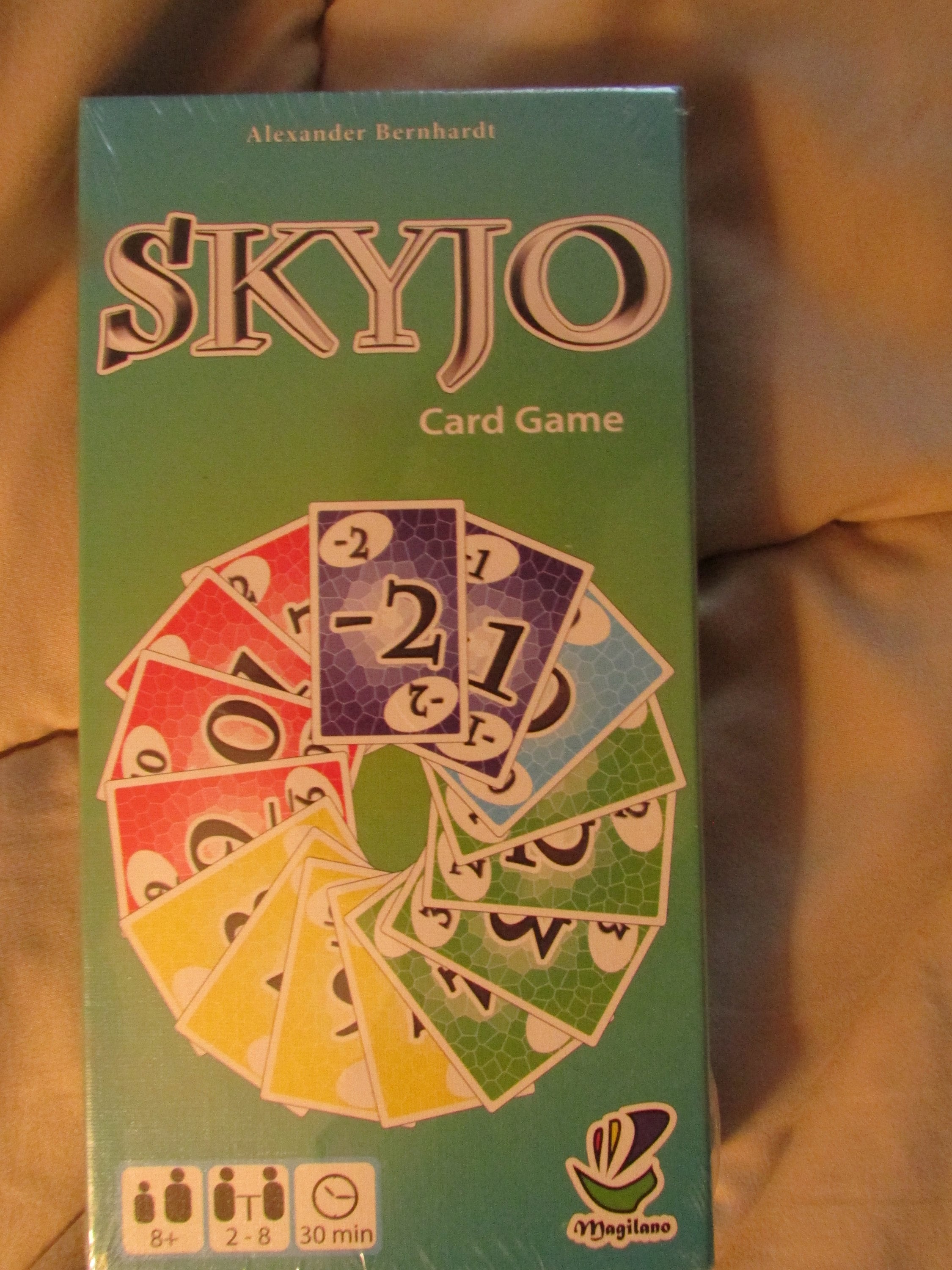  SKYJO by Magilano - The entertaining card game for kids and  adults. The ideal game for fun, entertaining and exciting hours of play  with friends and family. : Toys & Games