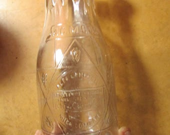 Rare Alex Campbell Milk Co One Pint Milk Bottle Free USA Shipping