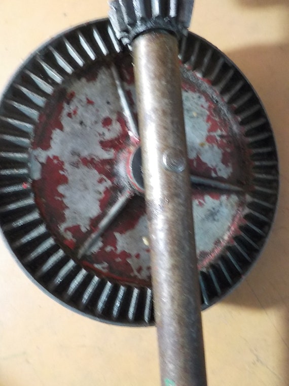 Vintage Fulton Hand Crank Eggbeater 