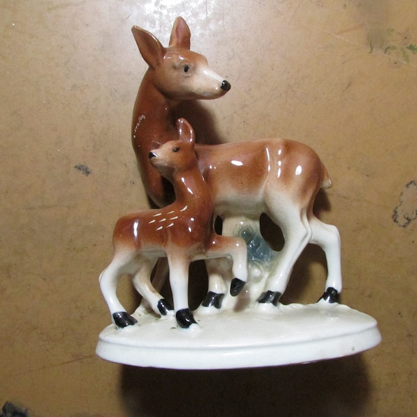 Vintage Fawn And Doe Deer Porcelain Figurine Japan Free USA Shipping