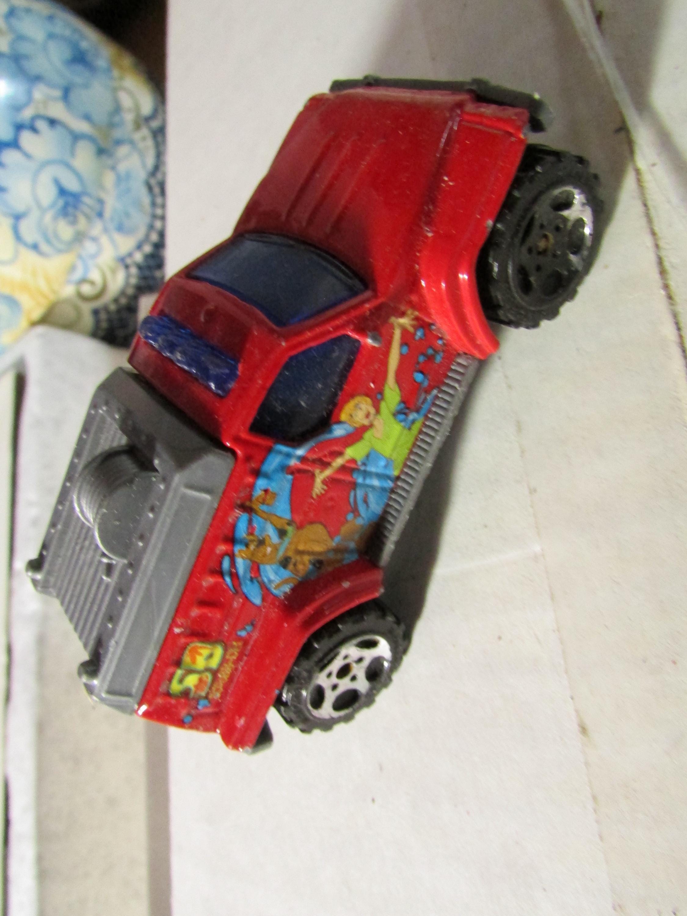 Matchbox 4x4 Fire Truck Red Car 1/64 Scale Die Cast Free USA Shipping