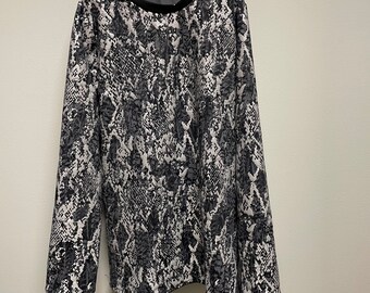 Boys Figure Skating Competition Shirt: Black Silver Snake Print, Size 7/8