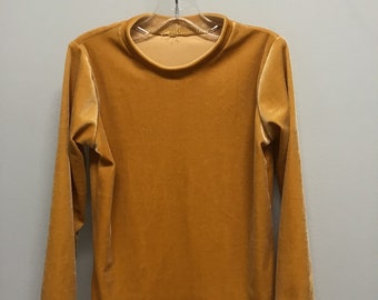 Boys Gold Stretch Velvet Figure Skating Shirt: Size 6 Long Sleeve Dance Top