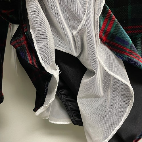 Girls size 6 child small ice figure skating dress holiday Christmas shops show, black red green blue plaid, velvet, long sleeve, white lace top