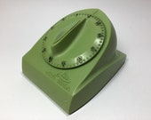 1950s RCC Lux Long Ring Minute Minder Model 1929. One Hour Clockwork Kitchen Timer. Mid Century Design Icons. Retro Kitchen Gadgets Gifts.