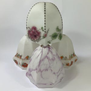 1 x Art Deco Glass Pendant Light Shade c1920s-1930s. Mid Century Retro Floral Glass Lamp Shade. Art Deco Home Lighting. Home Decor Gifts.
