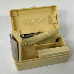 1930s Wardonia Cream Bakelite &quot;Devon&quot; Safety Razor Set. Mens Shaving. Rare Safety Razors. Edwardian Costume Accessories. WW2 Period Razor.