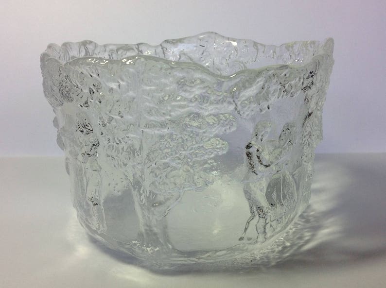 Kosta Boda „Rhapsody“ Skål von Kjell Engman. Mittlere Größe. Handgemachte Kristallschale. Retro schwedischer Kristall. "Rhapsody" Schale von Kosta Boda Glass. Bild 8