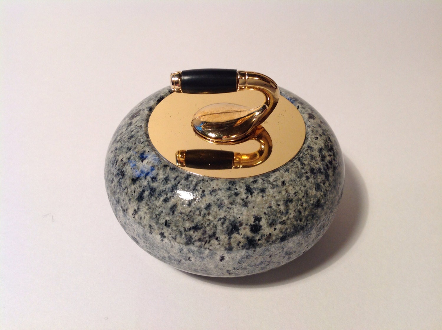 Art & Collectibles Glass Art Glass Sculptures & Figurines Glass Curling