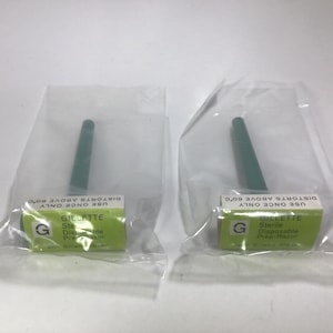 1 x Gillette Sterile Disposable Prep Razor & Blade c1950s. Sealed Pack. New Type Open Comb. Plastic Hospital, Prison or Institution Razor.