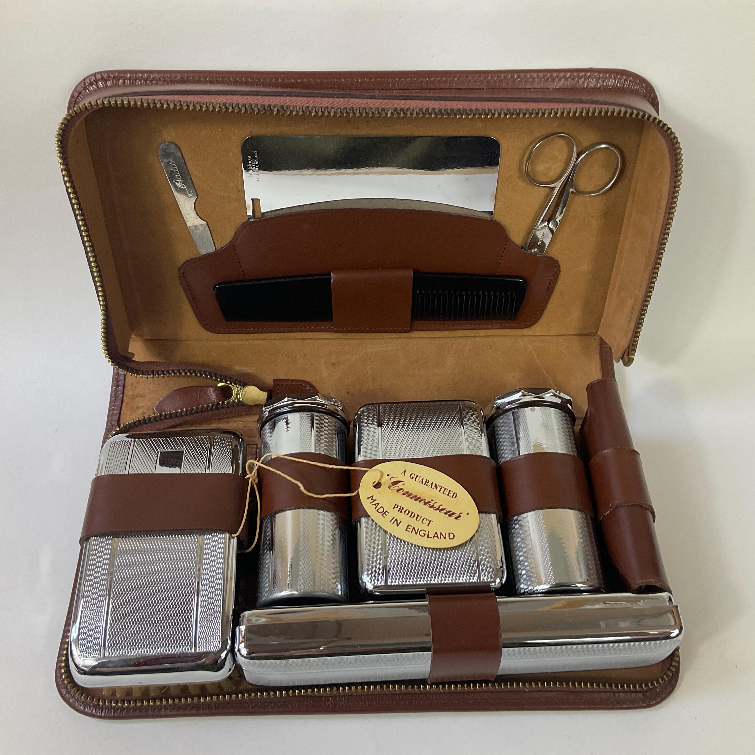 Gentleman's Leather Travel Shaving Case C1940s. Gillette DE Razor