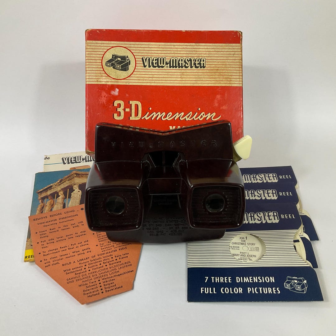 Bakelite Sawyer's View-master 3D Stereoscope With Three Christmas