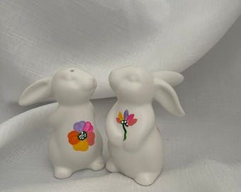 Salt and Pepper Shakers-Spring/Summer/Farmhouse Decor-Bunny Hand Painted/Picnic-Barbecue-Outdoor Dining Ceramic Shakers.