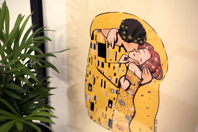 The Kiss Art Print Gustav Klimt, Der Kuss art print, Wall decor, Inspired Klimt art, illustration lovers, home decor gift. A4 image 2