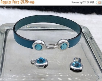 25% OFF New Zamak Swarovski Hook Clasp For 10mm Flat Leather - Aquamarine - Your Metal Choice - C2454 - Qty 1