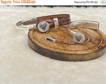 25% OFF New - February Beautiful Silver Brushed Heart Half Cuff Bracelet Set For 5mm Flat Cord - Silver - C3018 - Qty 1