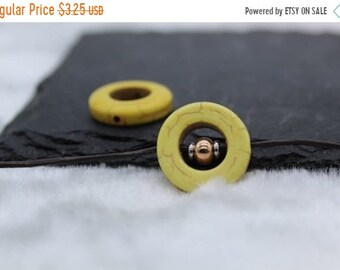 25% OFF 20mm Gemstone Donut Pendant / Connector - Yellow Howlite - CR107 - Qty 2