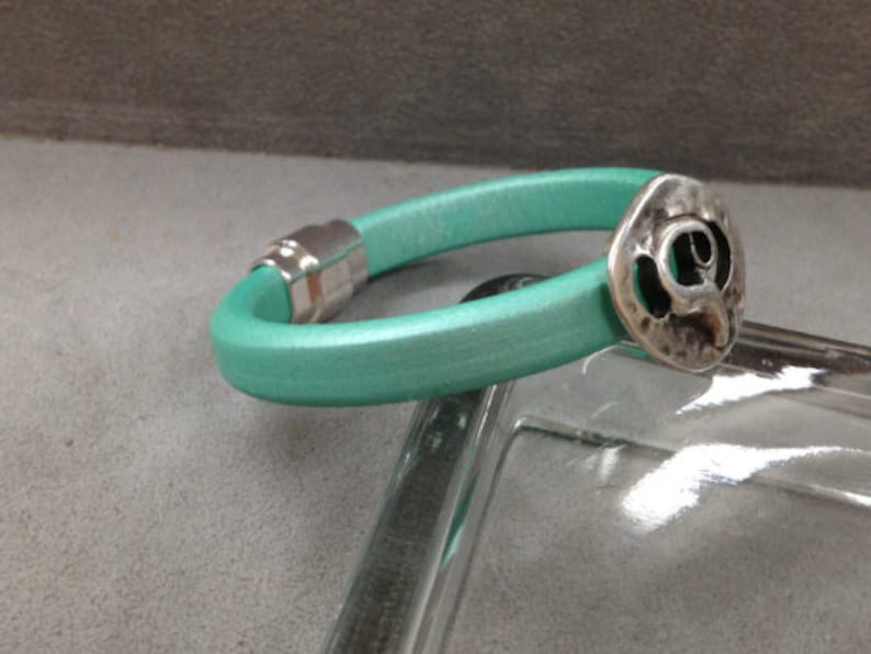 Your Pre-Cut Size Choice On Sale Now New Metallic Mint Green 10x6mm Licorice Leather Cord