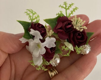 Toddle baby burgundy flower hair clips, pair of tiny rose small clips,photo prop baby hair decs,girls hair flowers,party slides