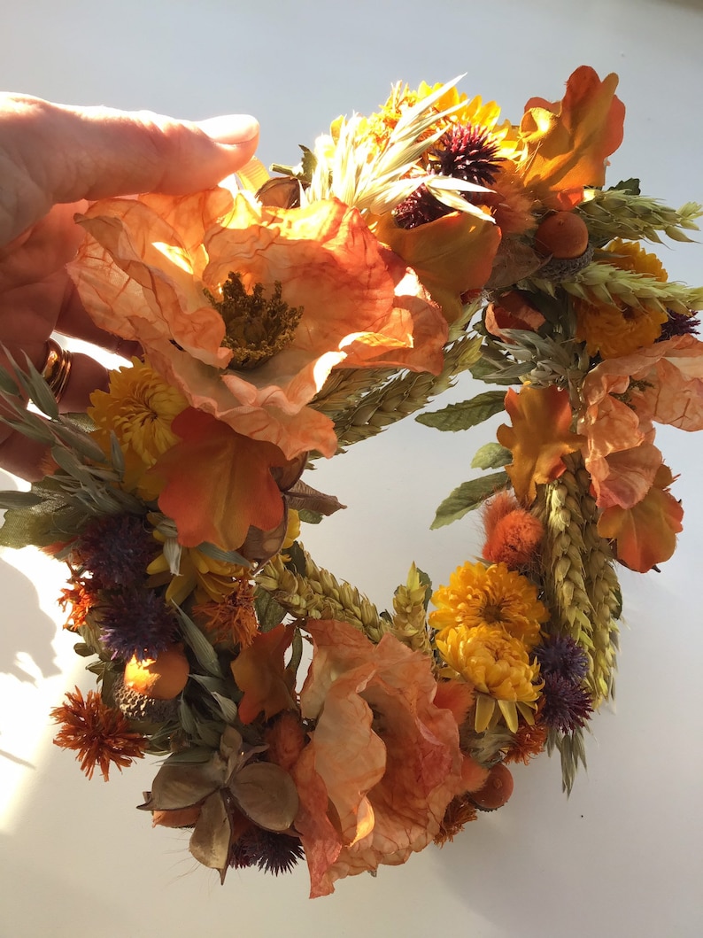 Rustic Garland Wall Hanger A Wreath of Silk and Dried Flowers Wall Flower Arrangment in Autumnal Colours Door Hanger Cottage Chic Dec