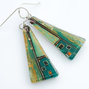 Boucles d’oreilles en verre fondu: Grünhaus Triangles Vienna Hundertwasser Green House