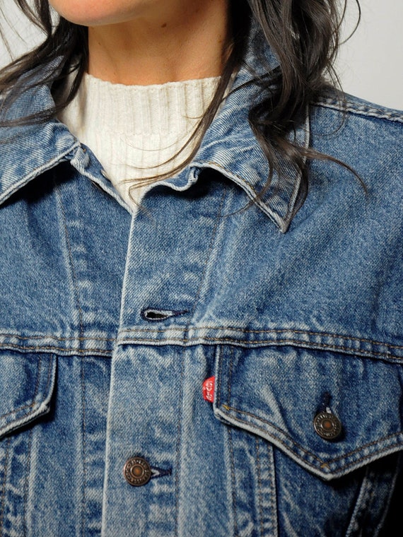 Faded Levi's Jean Jacket - image 9