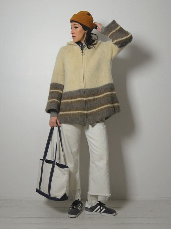 1970's Icelandic Trapeze Coat - image 9