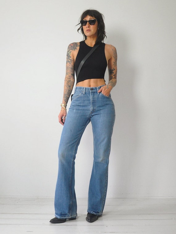 1970's Flared Levi's Jeans 32x35 - image 7