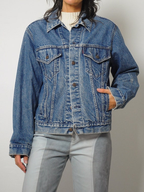 Faded Levi's Jean Jacket - image 8