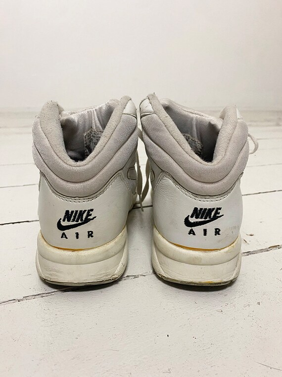 nike air vintage sneakers