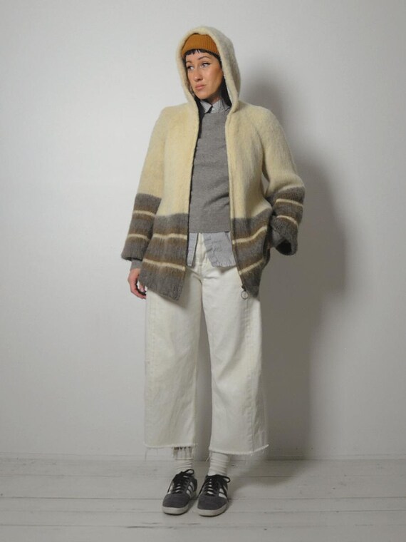 1970's Icelandic Trapeze Coat - image 6